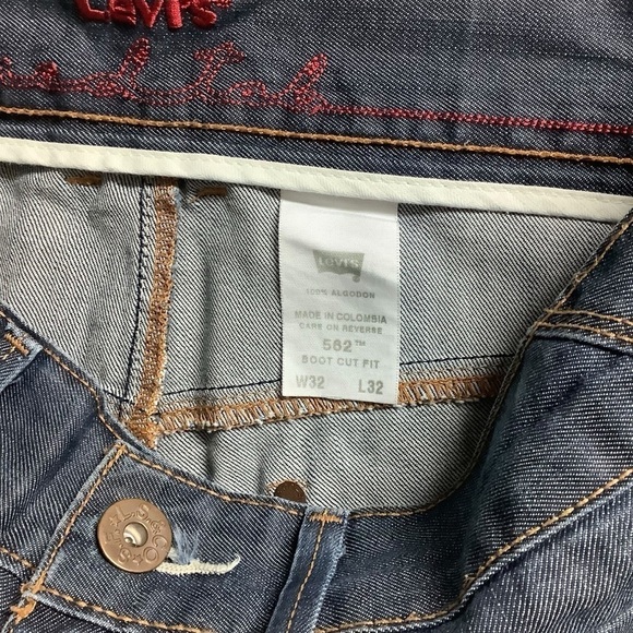 Levi’s 562 Men’s Red Tab Boot Cut Fit Blue Jeans Size 32 / 28 - Picture 3 of 8